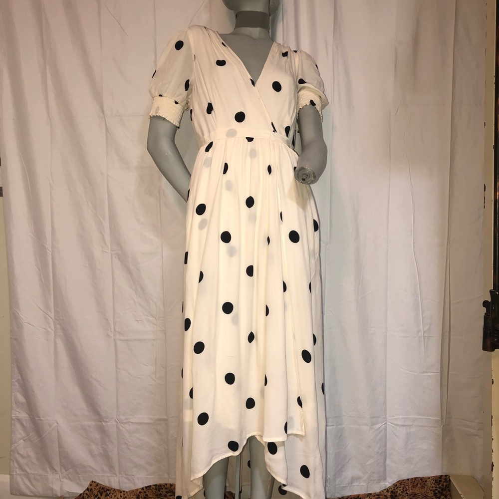 Maeve Anthropologie Polka Dot Dress Midi With Pockets Lightweight and Flowing